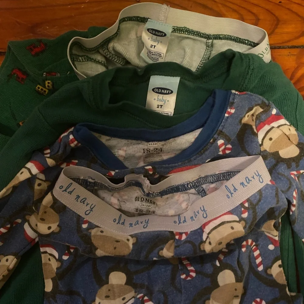 Old Navy Matching Pjs 2 pairs Size 2T